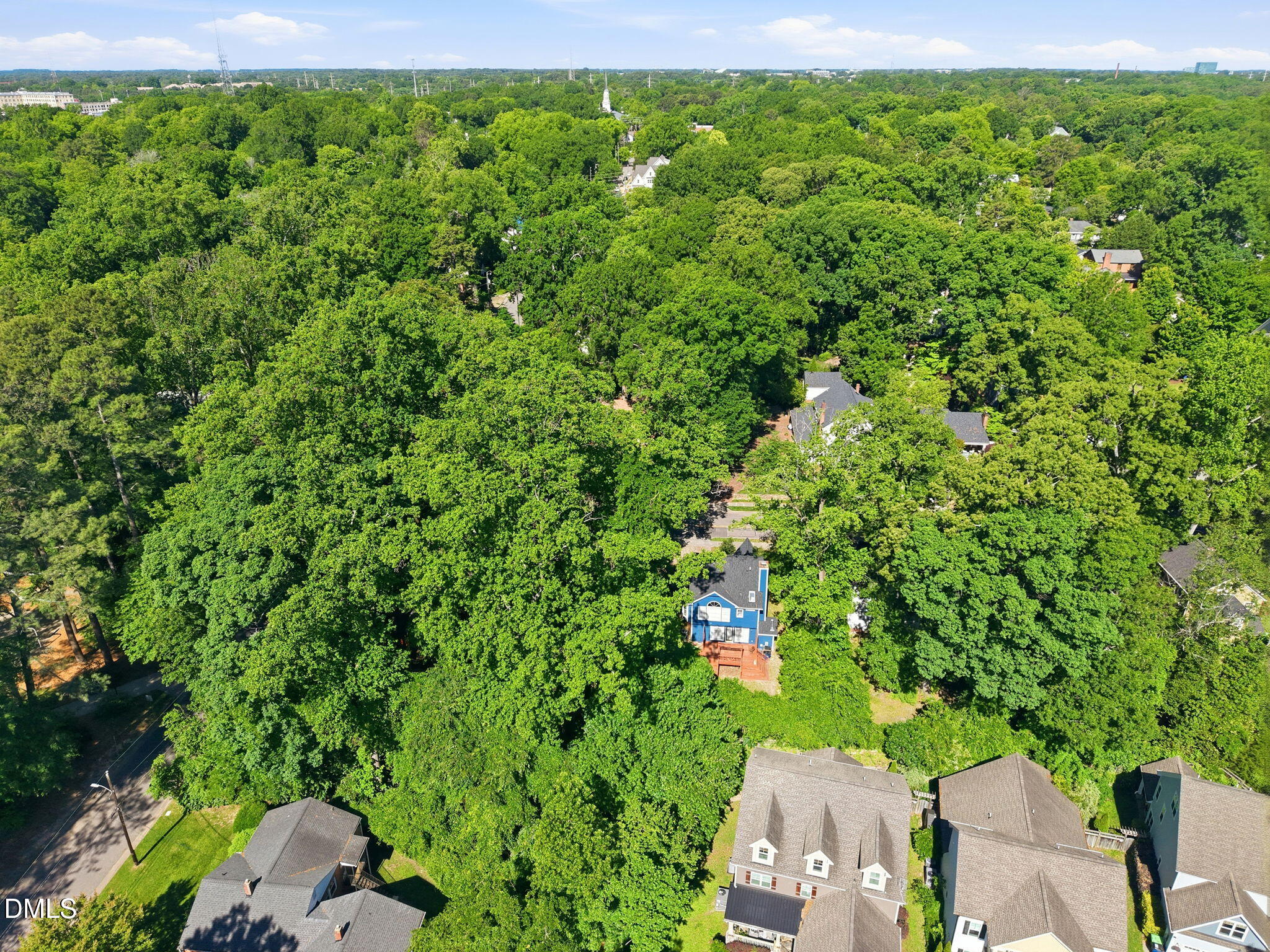 512 Gardner Street Raleigh, NC 27607 - Photo 8 of 56