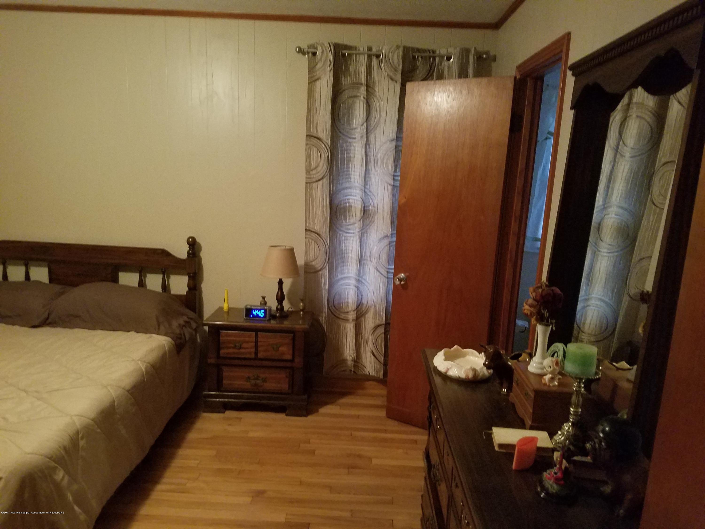 1377 McClyde Road Como, MS 38619 - Photo 12 of 26 Galaxy S7 pictures Feb 2017 359