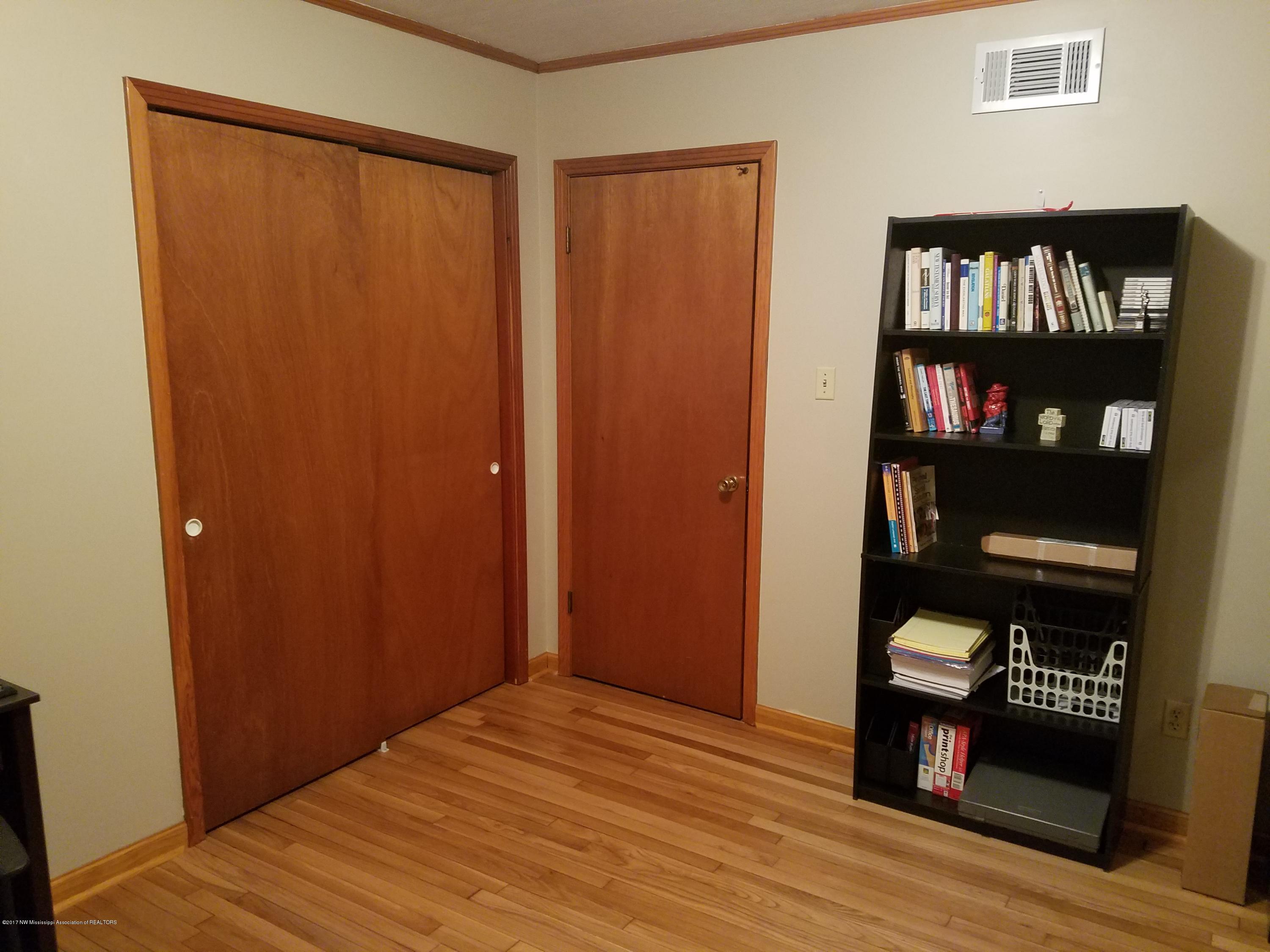 1377 McClyde Road Como, MS 38619 - Photo 15 of 26 Galaxy S7 pictures Feb 2017 347