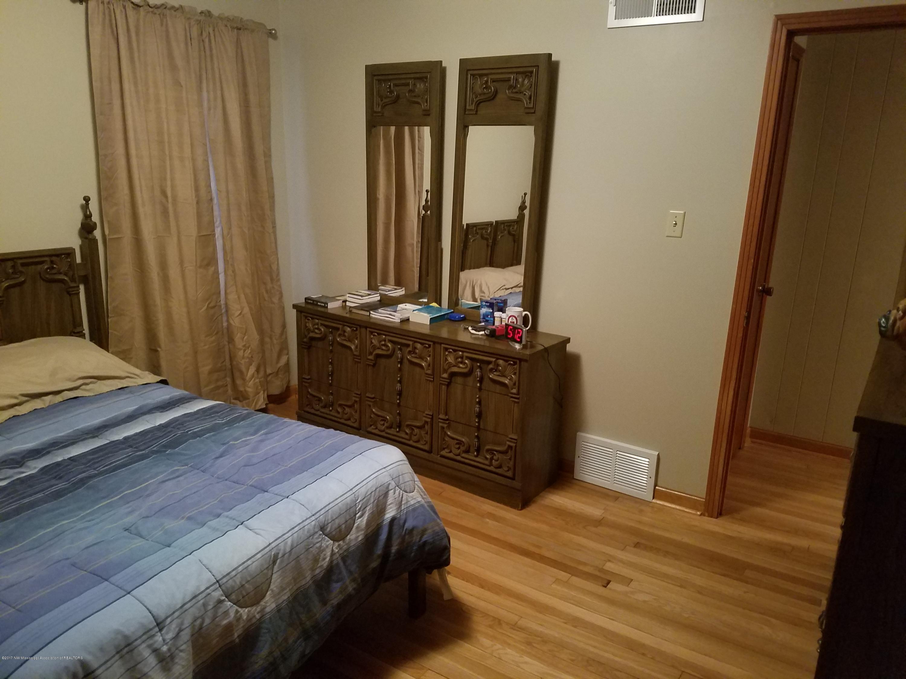 1377 McClyde Road Como, MS 38619 - Photo 8 of 26 Galaxy S7 pictures Feb 2017 363