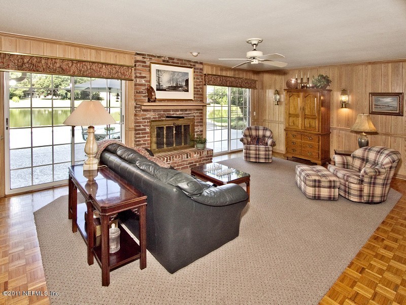 7540 Hollyridge Road Jacksonville, FL 32256 - Photo 13 of 31 Family room view 2