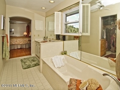 7540 Hollyridge Road Jacksonville, FL 32256 - Photo 18 of 31 Master Bath