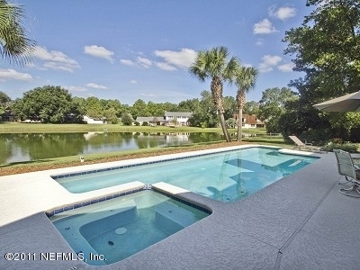 7540 Hollyridge Road Jacksonville, FL 32256 - Photo 27 of 31 pool and spa Lake view