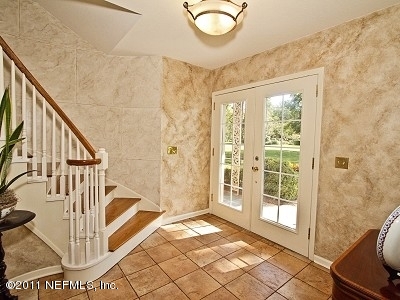7540 Hollyridge Road Jacksonville, FL 32256 - Photo 4 of 31 Foyer