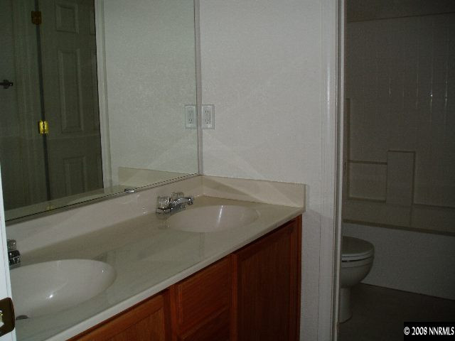 9230 Gulf Stream Court Reno, NV 89506 - Photo 4 of 8 Photo 4