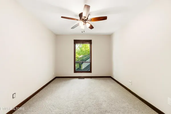 $625,000 | 302 St Andrews Drive, Knoxville, TN 37934