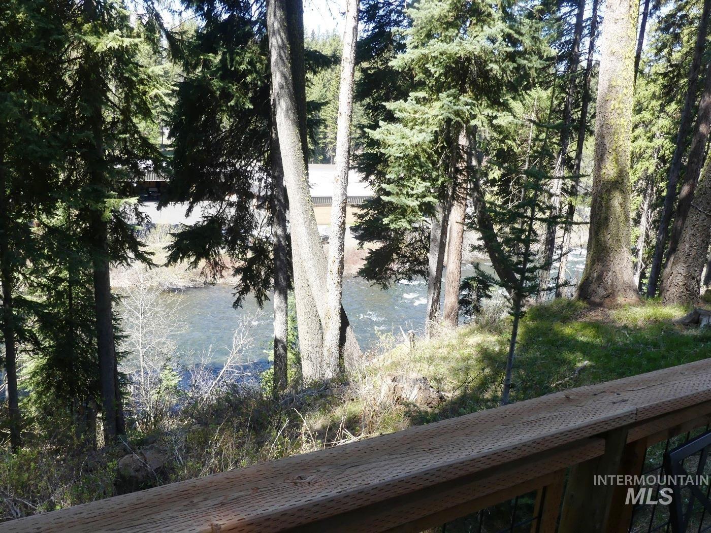 411 Rio Vista Boulevard McCall, ID 83638 - Photo 4 of 45