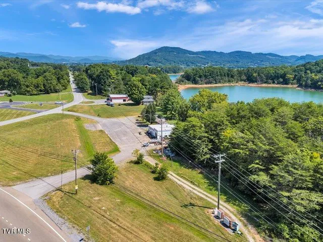 $500,000 | 2271 Broadway Drive, Bean Station, TN 37708