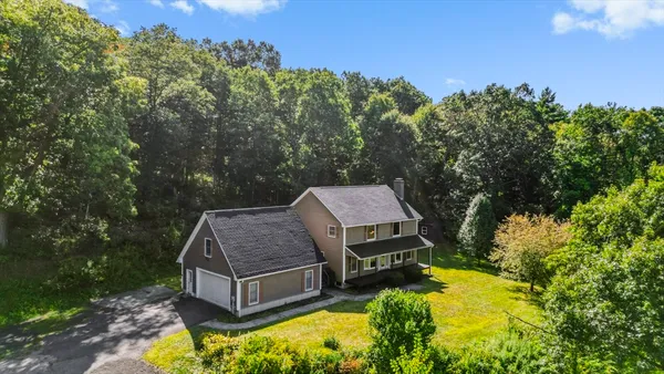 $475,000 | 52 Washington Road, Brimfield, MA 01010