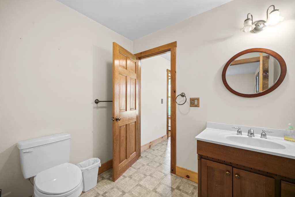 52 Washington Road Brimfield, MA 01010 - Photo 16 of 42