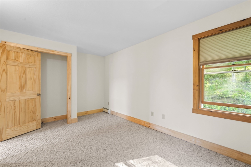 52 Washington Road Brimfield, MA 01010 - Photo 20 of 42