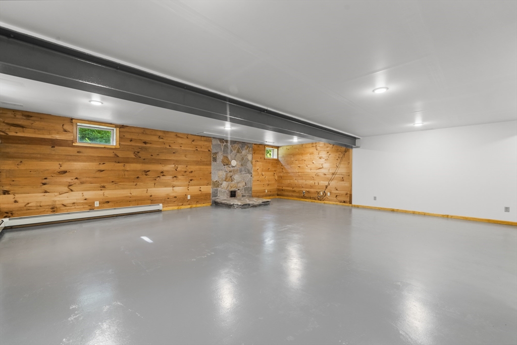52 Washington Road Brimfield, MA 01010 - Photo 31 of 42