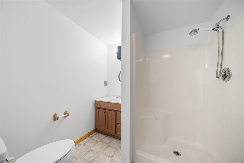 52 Washington Road Brimfield, MA 01010 - Photo 32 of 42