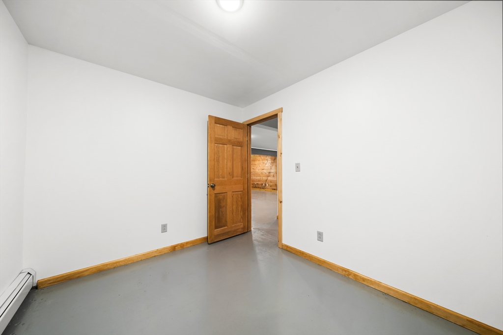 52 Washington Road Brimfield, MA 01010 - Photo 33 of 42