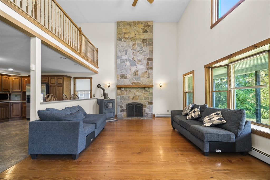 52 Washington Road Brimfield, MA 01010 - Photo 6 of 42