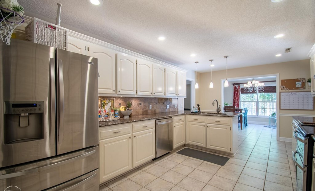 202 Barefoot Court Sumter, SC 29150 - Photo 15 of 51