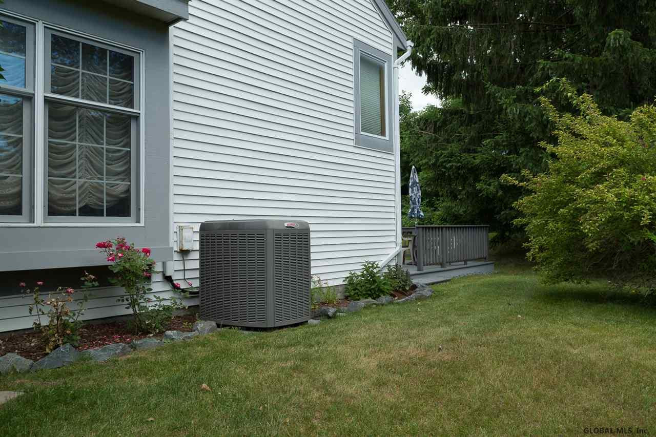 5 Valley View Avenue Rensselaer, NY 12144 - Photo 2 of 22 Photo 2