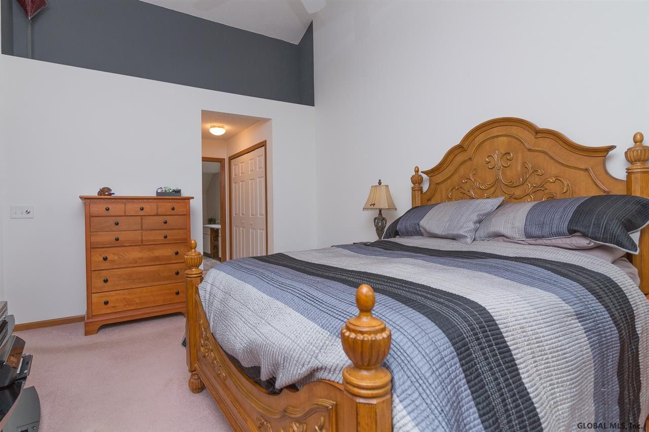 5 Valley View Avenue Rensselaer, NY 12144 - Photo 6 of 22 Photo 6