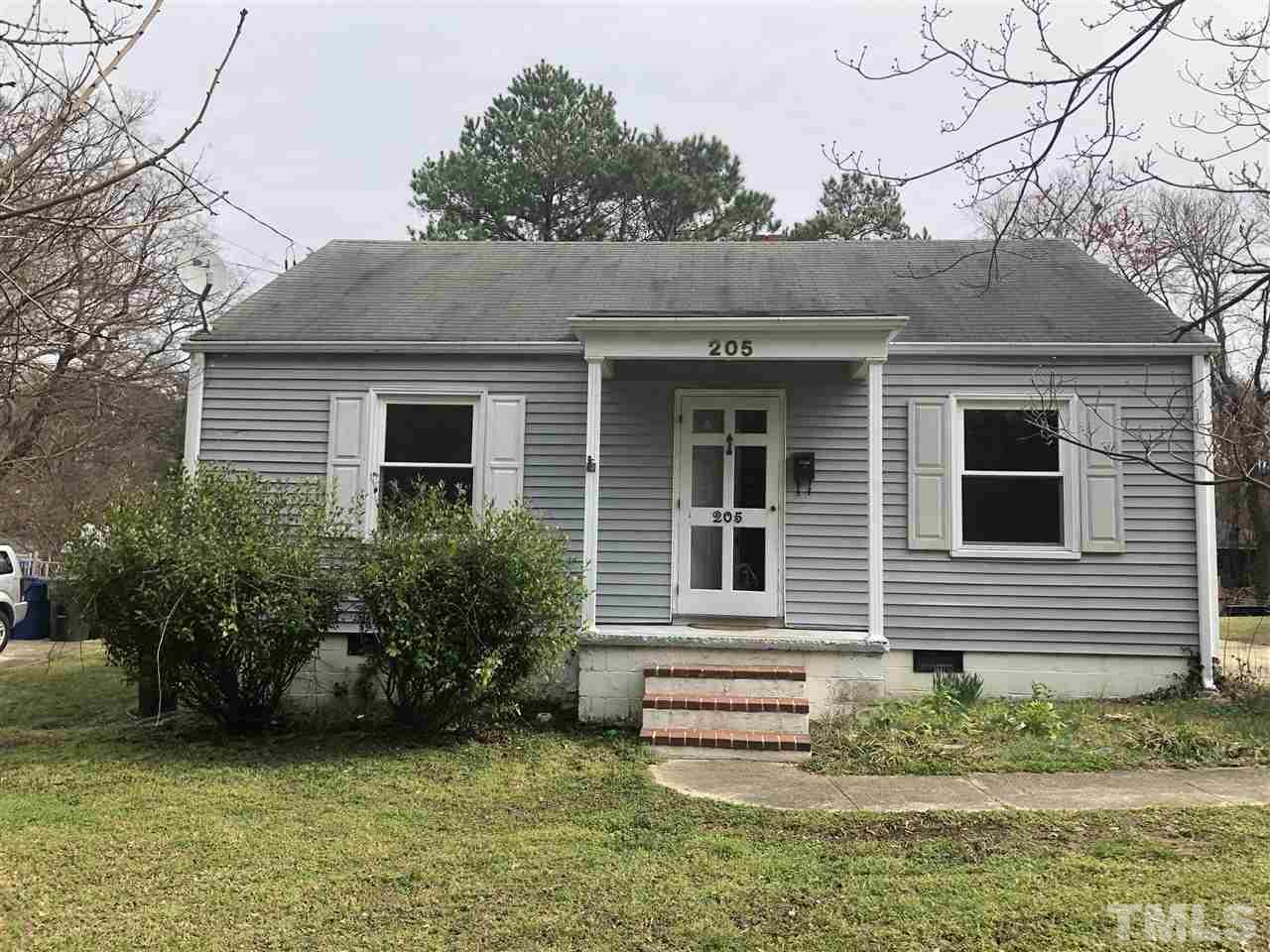 205 Baggett Avenue Raleigh, NC 27604 - Photo 1 of 5