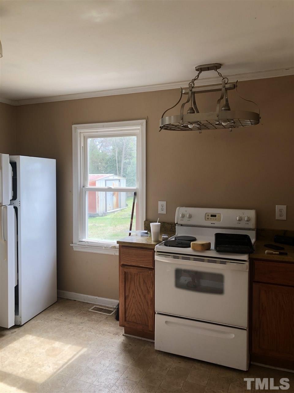 205 Baggett Avenue Raleigh, NC 27604 - Photo 4 of 5