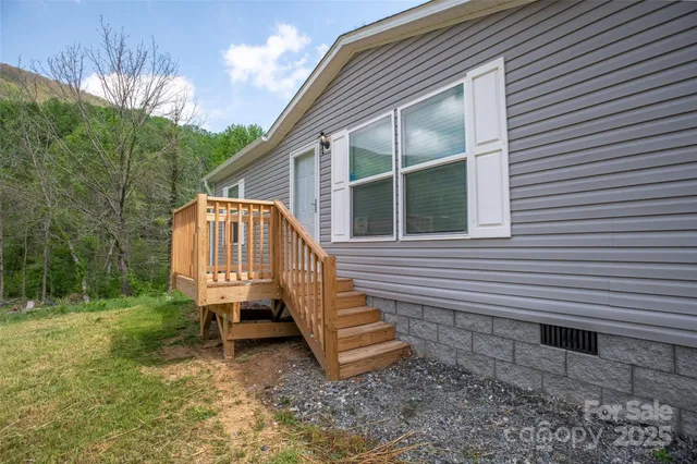 $284,500 | 1451 Newfound Road, Leicester, NC 28748