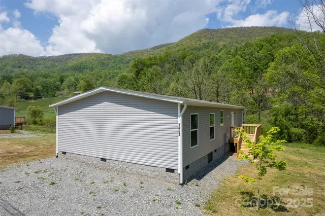 $284,500 | 1451 Newfound Road, Leicester, NC 28748