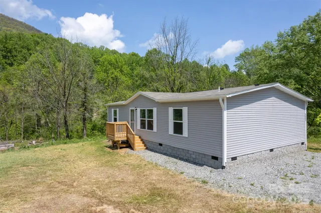 $284,500 | 1451 Newfound Road, Leicester, NC 28748