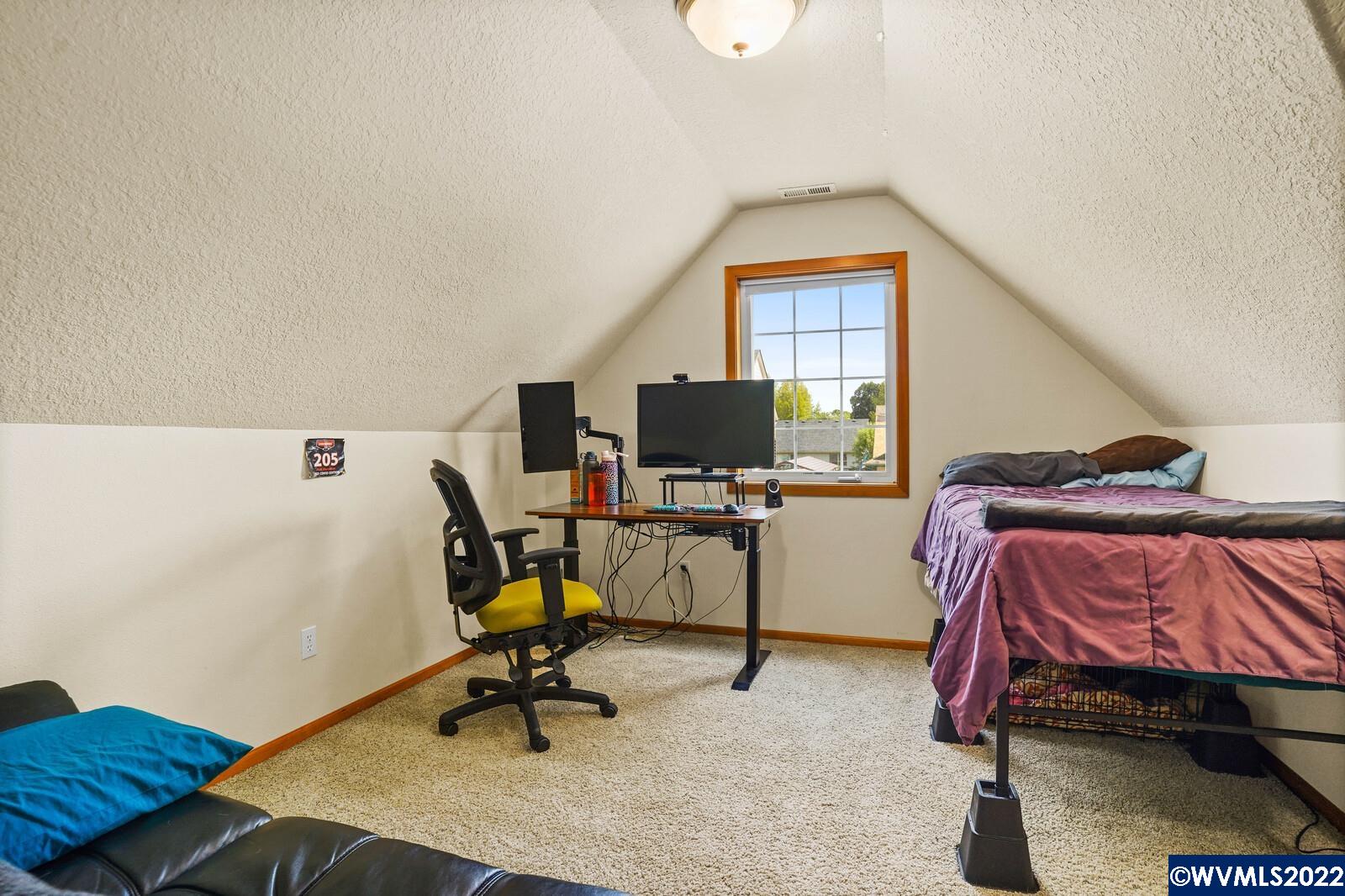 2066 Chase Loop Southwest Albany, OR 97321 - Photo 31 of 36 Gallery Image 31