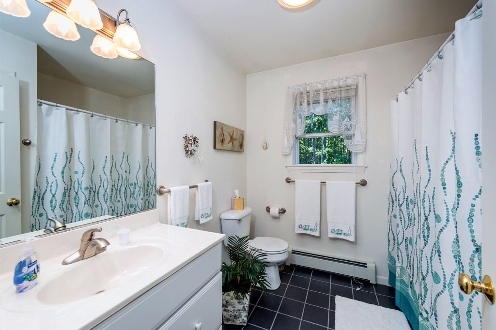 66 Darcy Road York, ME 03909 - Photo 17 of 22