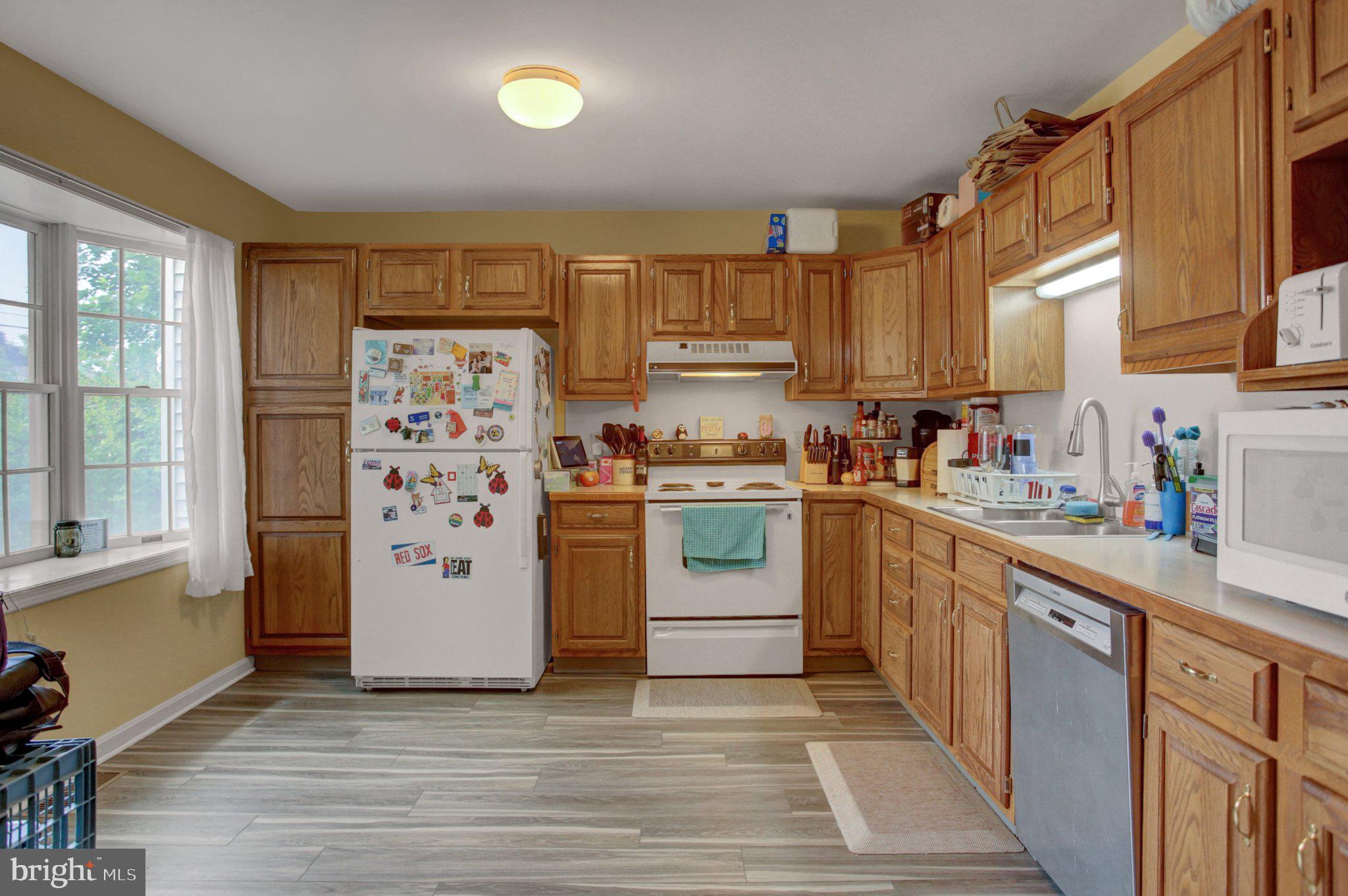 1557 Brechbill Road Chambersburg, PA 17202 - Photo 17 of 33 Warm and inviting kitchen space.