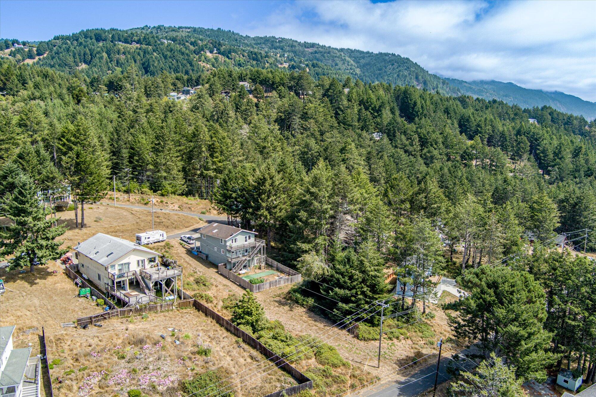 26 Du Lard Road Whitethorn, CA 95589 - Photo 24 of 25 11-26 Du Luard-111