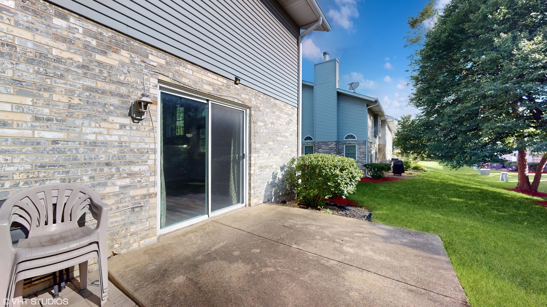 679 Meadows Boulevard Addison, IL 60101 - Photo 22 of 28 Gallery Image 22