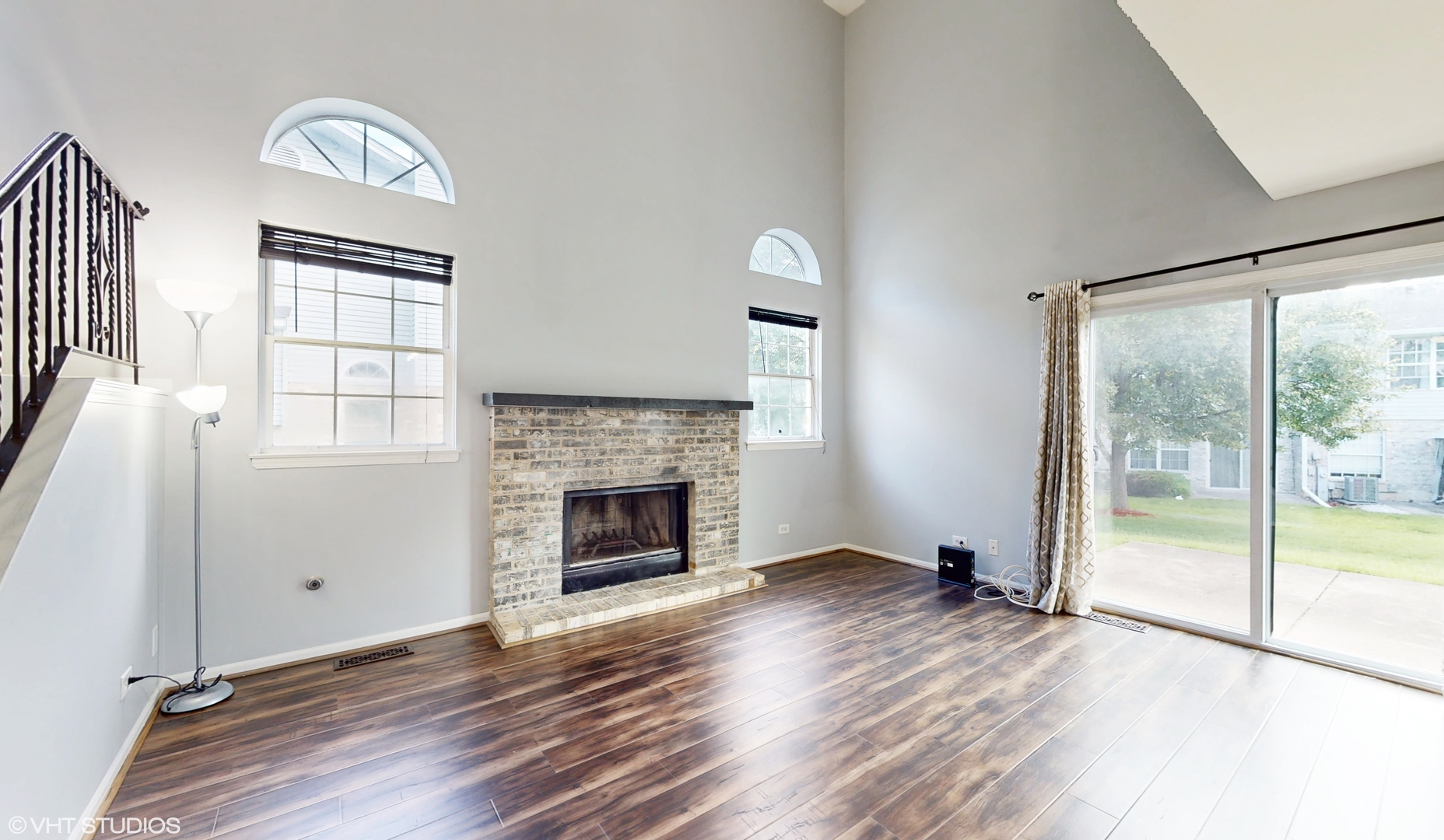 679 Meadows Boulevard Addison, IL 60101 - Photo 3 of 28 Gallery Image 3