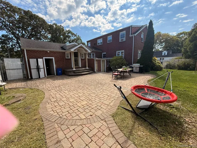 $4,500 | Undisclosed Address, Lindenhurst, NY 11757