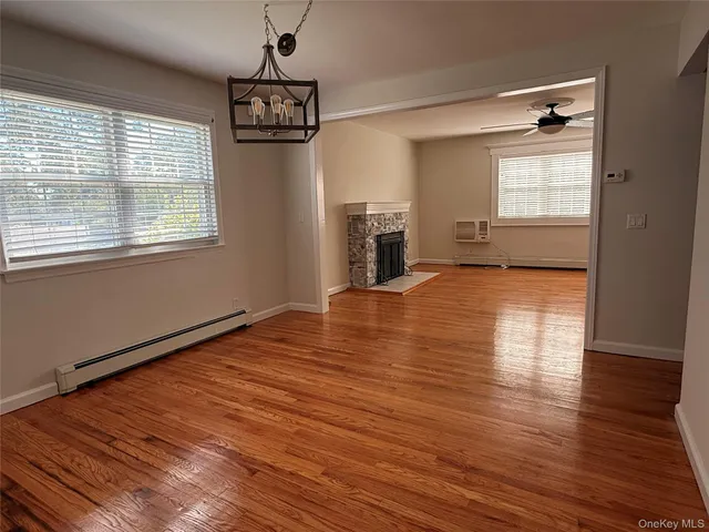 $4,500 | Undisclosed Address, Lindenhurst, NY 11757