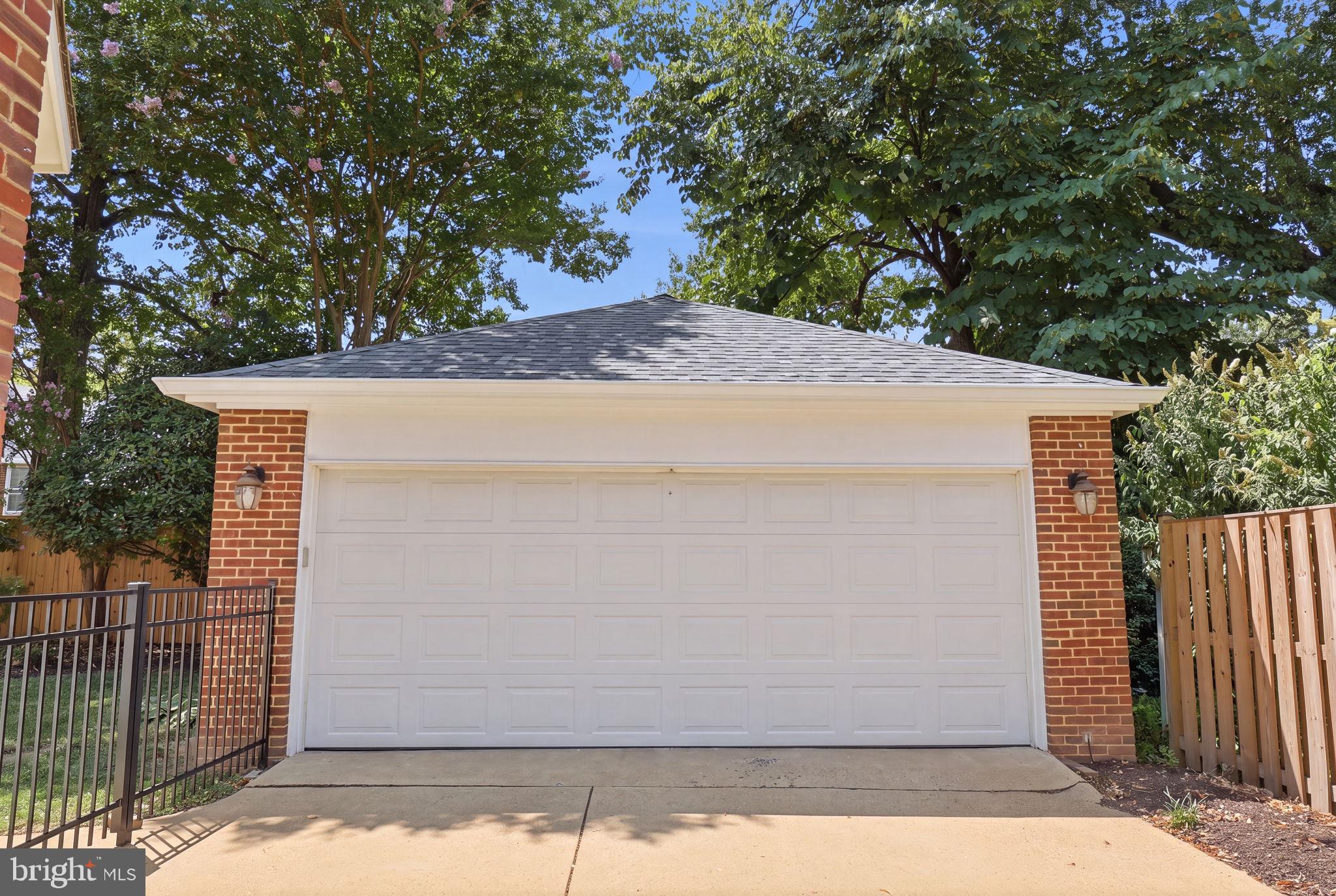 824 South Courthouse Road Arlington, VA 22204 - Photo 62 of 70 2 Car Detached Garage