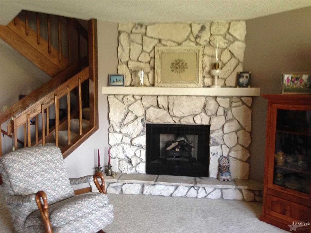 6719 Quail Ridge Lane, Unit B Fort Wayne, IN 46804 - Photo 4 of 30