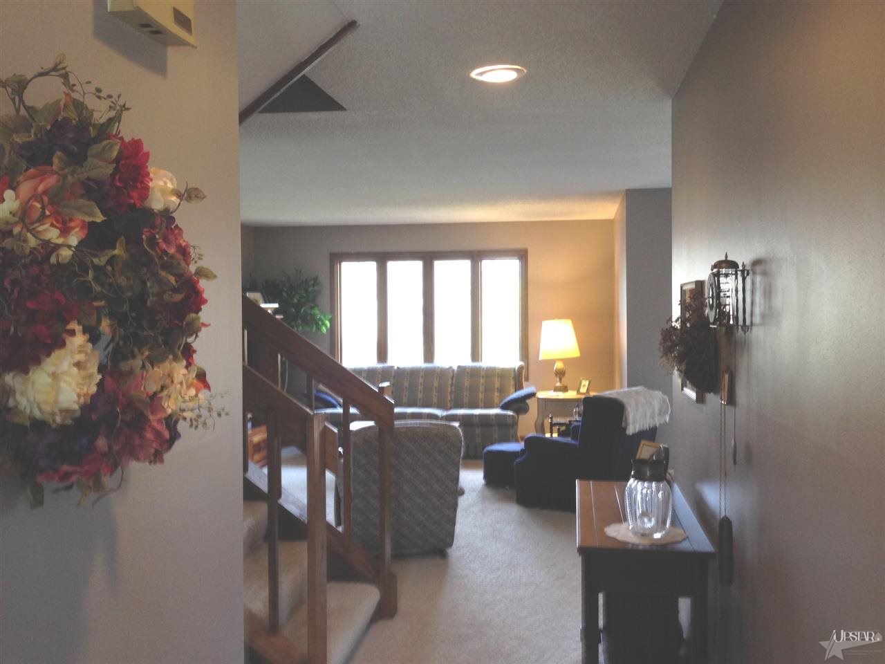 6719 Quail Ridge Lane, Unit B Fort Wayne, IN 46804 - Photo 6 of 30