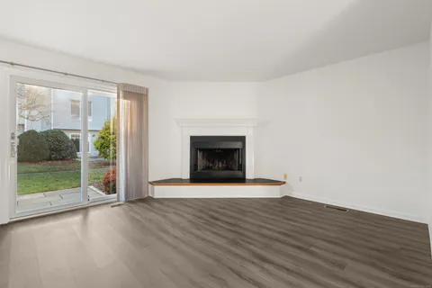 $565,000 | 65 Wolfpit Avenue, Unit 5C, Norwalk, CT 06851