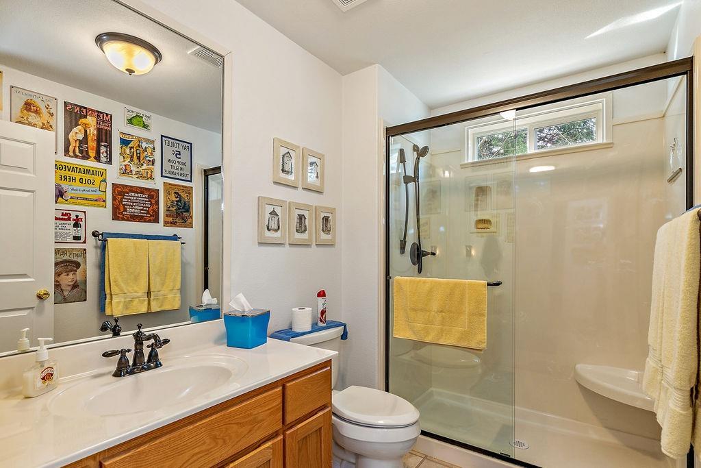 2555 Eastside Road Jacksonville, OR 97530 - Photo 21 of 35 Additional Photo