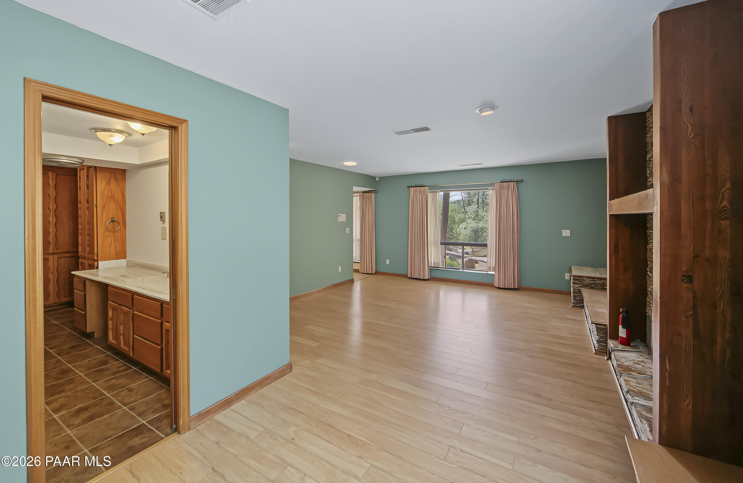 1020 Evergreen Road Prescott, AZ 86303 - Photo 20 of 44 Primary Bedroom