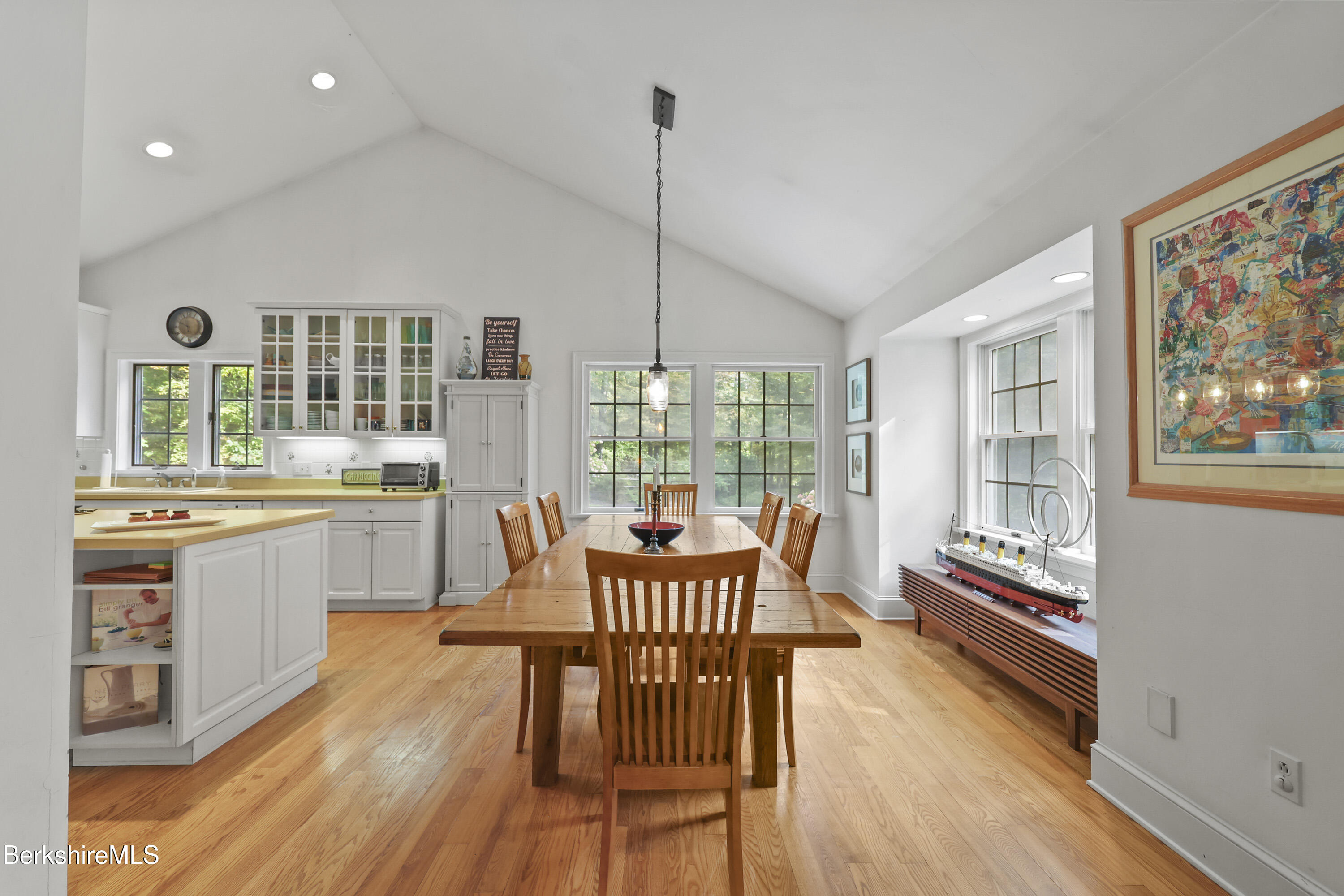 905 W Road Sheffield, MA 01230 - Photo 16 of 60 85 Dining Room