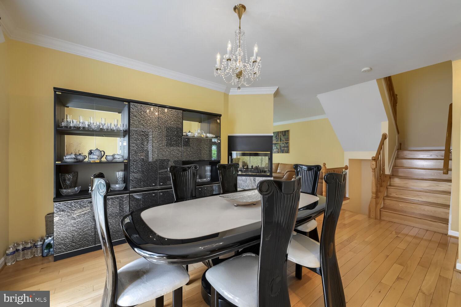 17 Stablemere Court Baltimore, MD 21209 - Photo 15 of 33 Breakfast Area