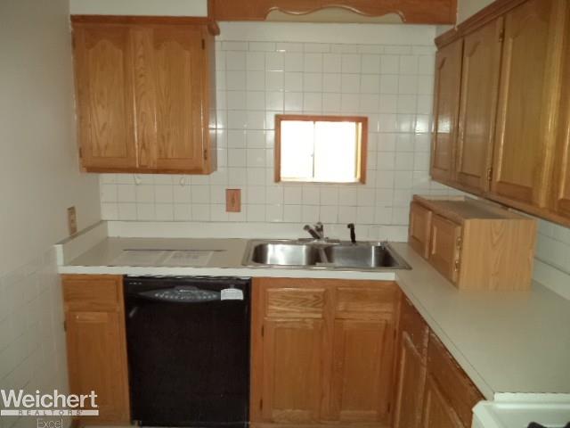 58540 Romeo Plank Road Ray, MI 48096 - Photo 7 of 22