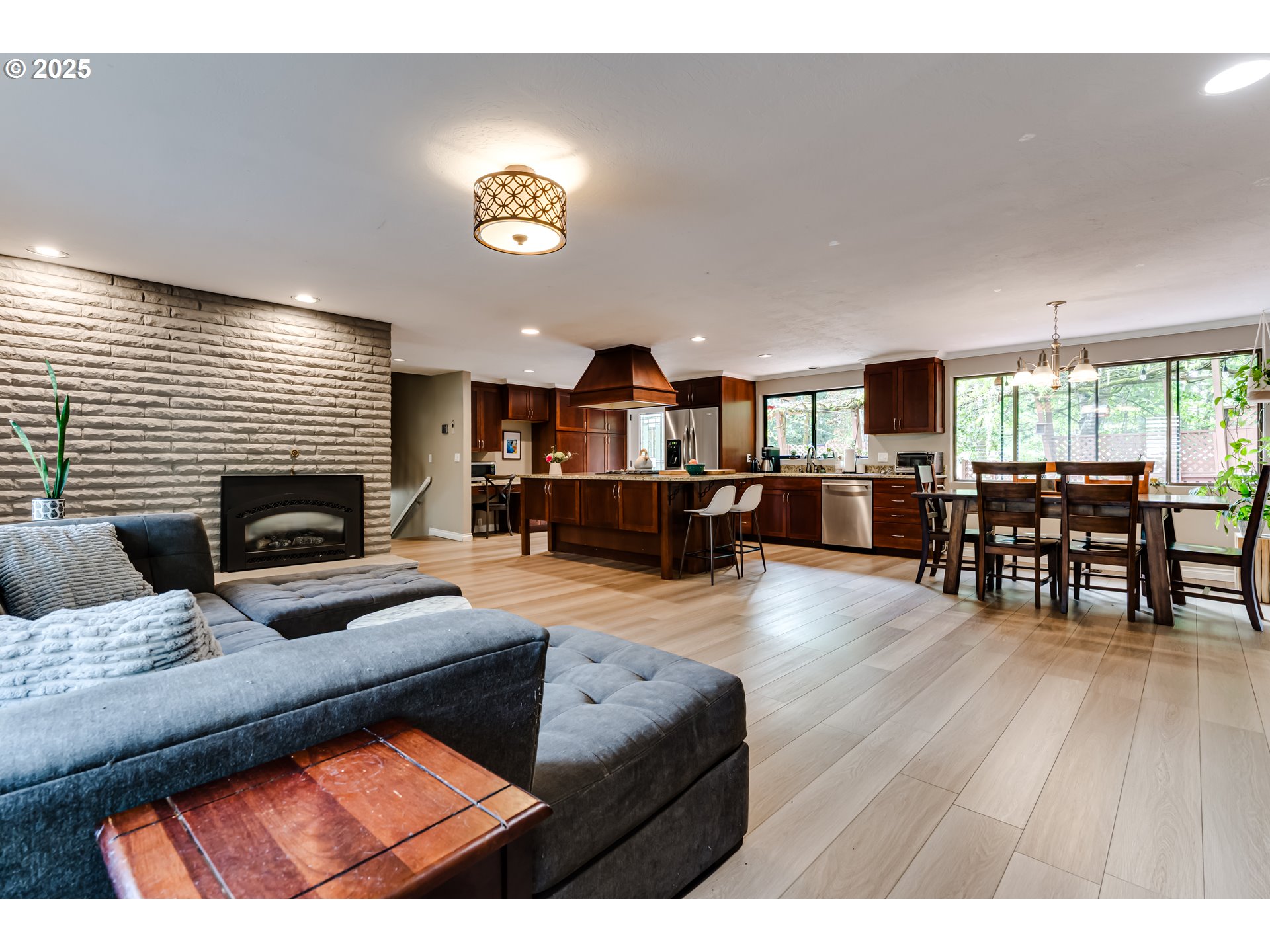 1177 Brookside Drive Eugene, OR 97405 - Photo 12 of 48