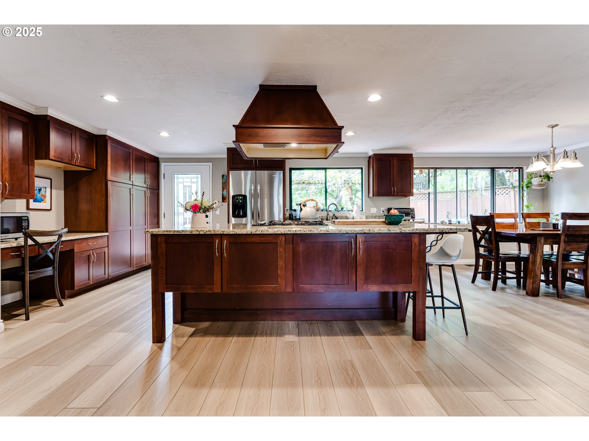 1177 Brookside Drive Eugene, OR 97405 - Photo 5 of 48