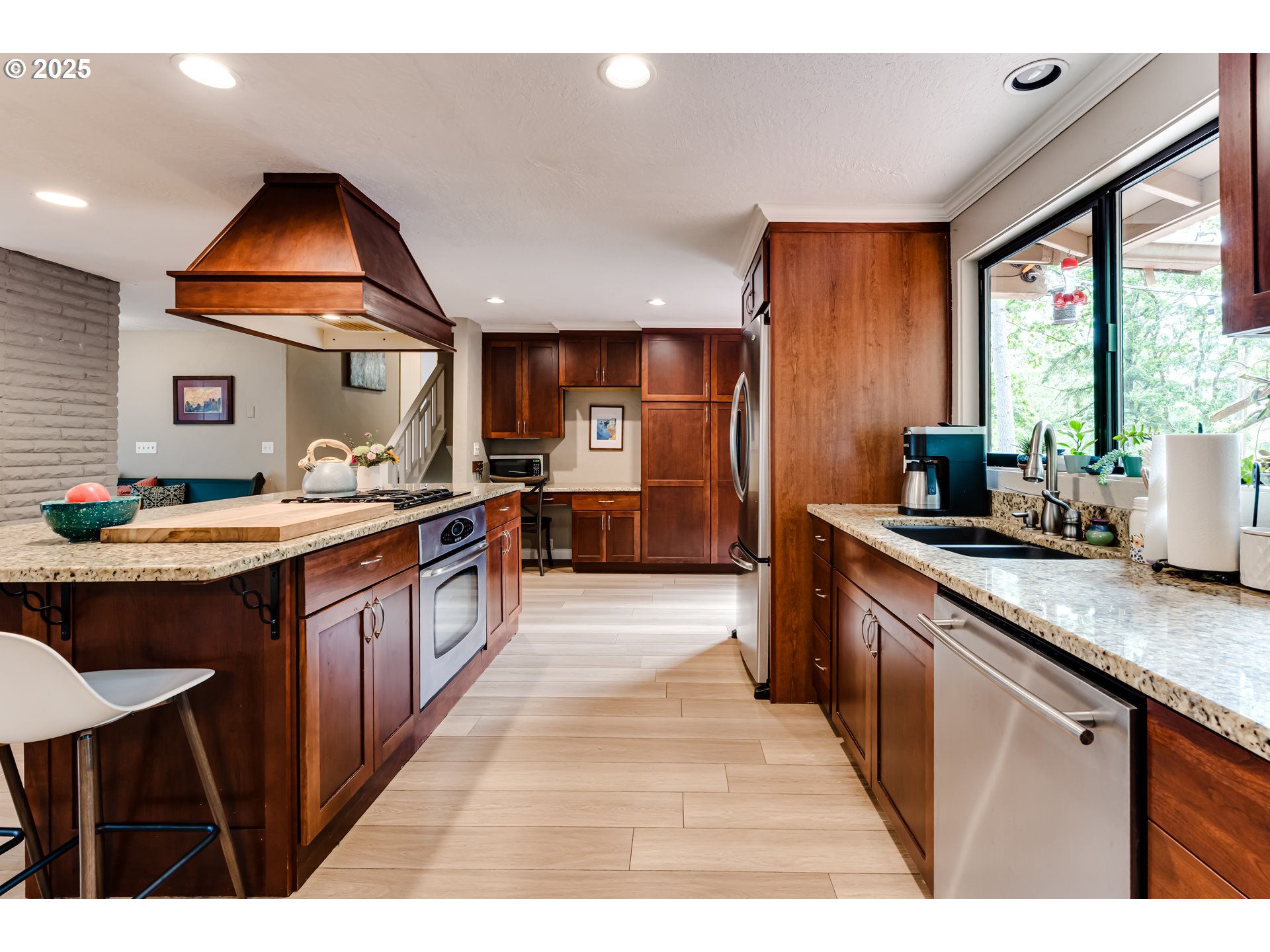 1177 Brookside Drive Eugene, OR 97405 - Photo 6 of 48