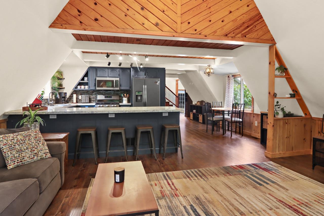 7901 South 21 Road Cadillac, MI 49601 - Photo 5 of 34 1916715-4.JPG