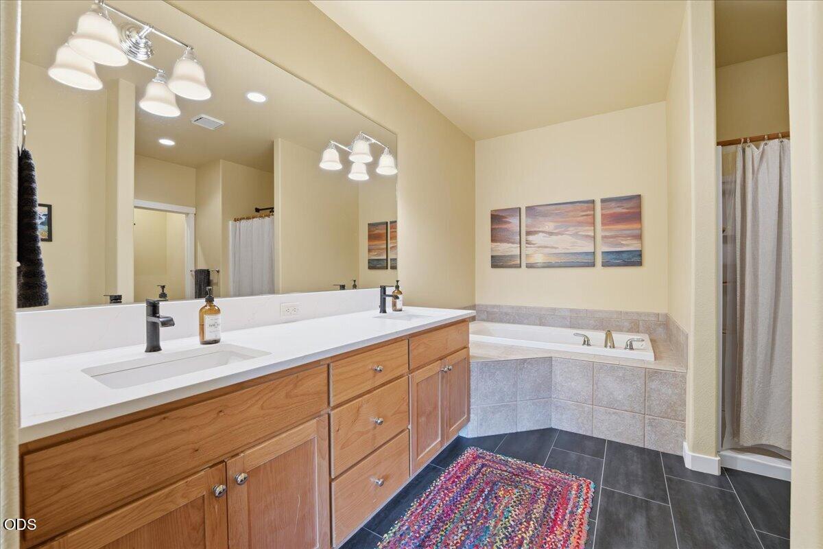 1354 Highland View Loop Redmond, OR 97756 - Photo 26 of 46