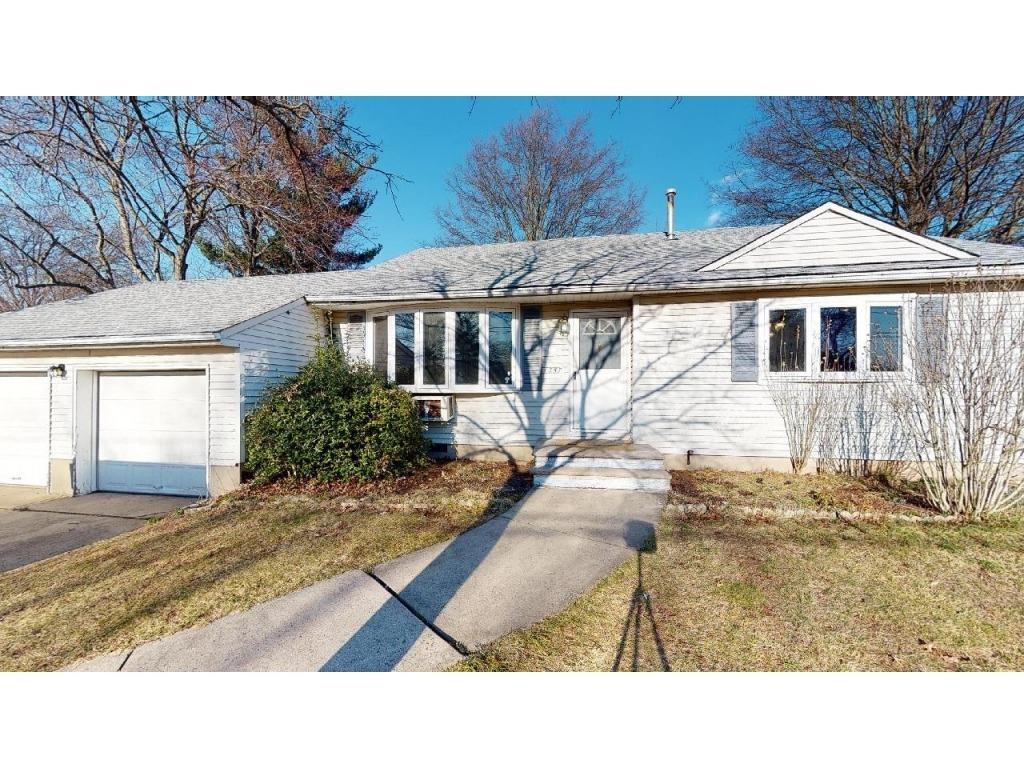 1357 Seminole Road North Brunswick, NJ 08902 - Photo 2 of 48 Gallery Image 2